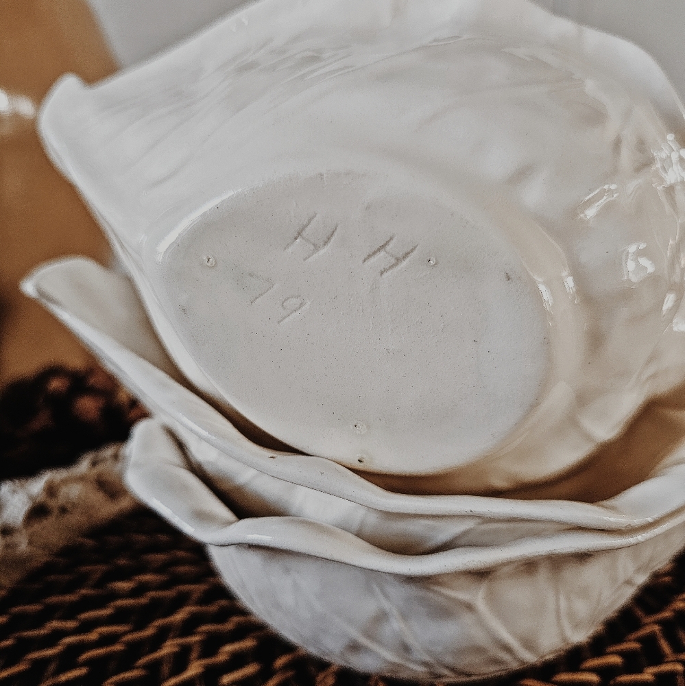 Vintage Handmade Set Of White Cabbage Ceramic Bowls - Picture 4 of 6